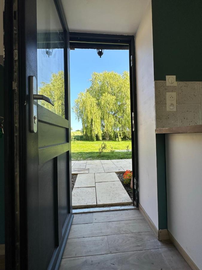 Gite Confortable Au Milieu Des Pres - La Ferme De Montigny Neauphe-Sur-Dive ภายนอก รูปภาพ