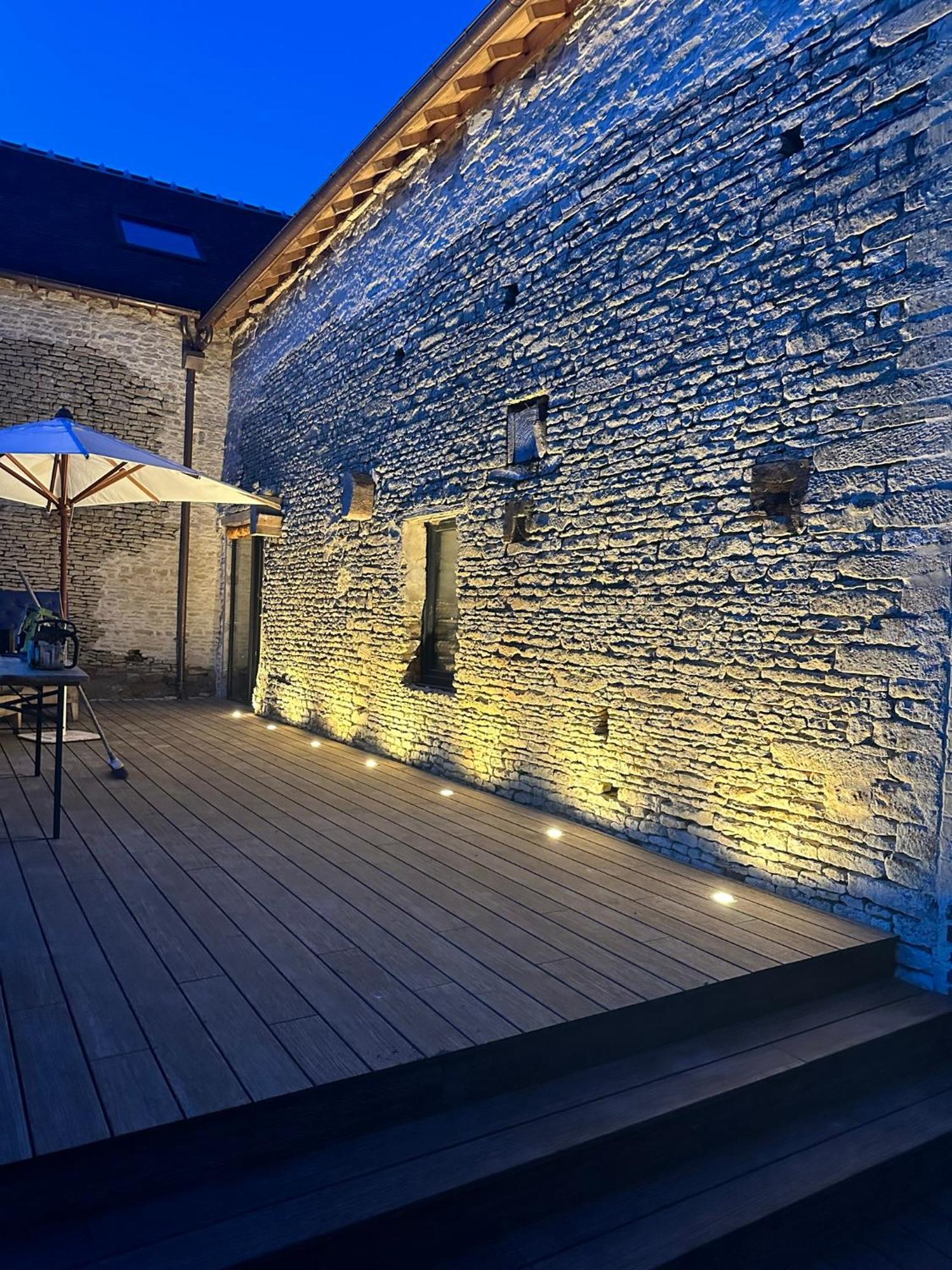 Gite Confortable Au Milieu Des Pres - La Ferme De Montigny Neauphe-Sur-Dive ภายนอก รูปภาพ